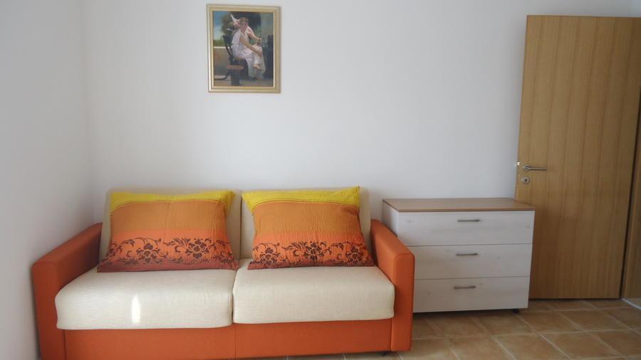 Tomi Apartment *