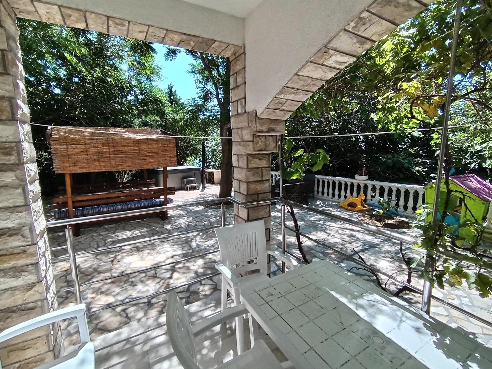 Tomi Apartament Novalja