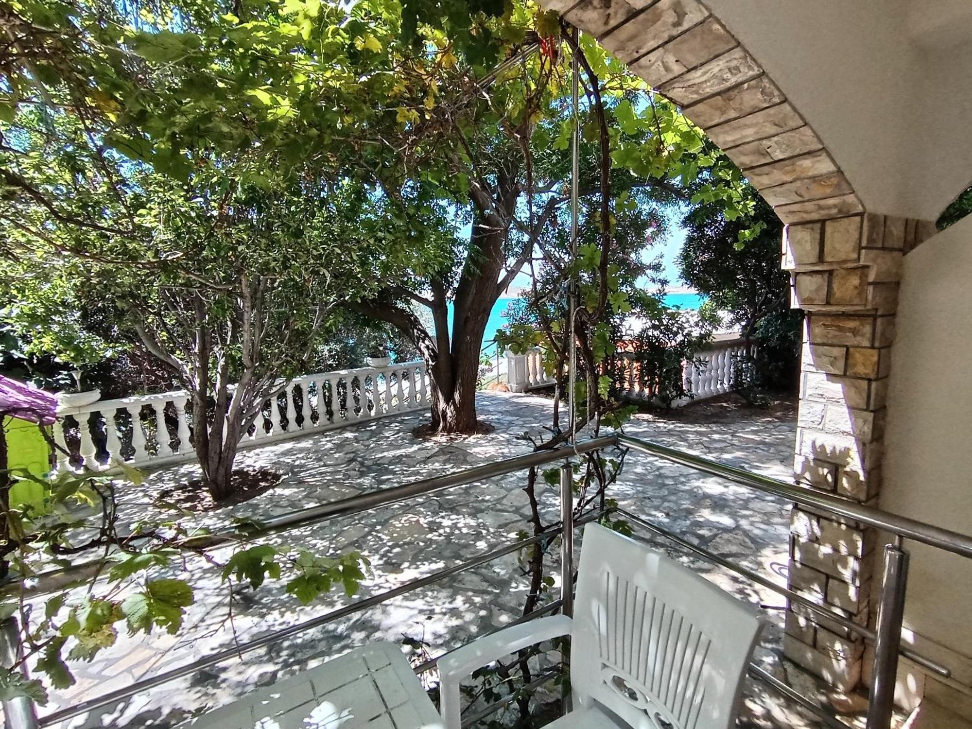 Apartament Tomi *