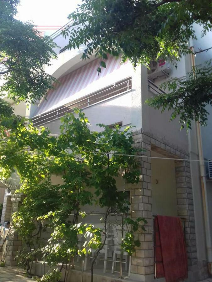 Tomi Apartament Novalja